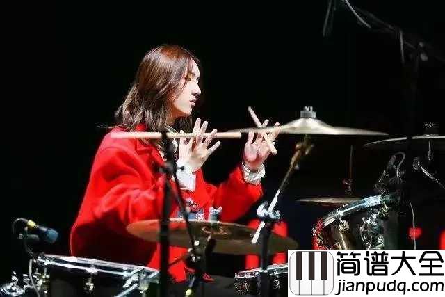 我还年轻我还年轻尤克里里谱_明日之子尹清&邱虹凯