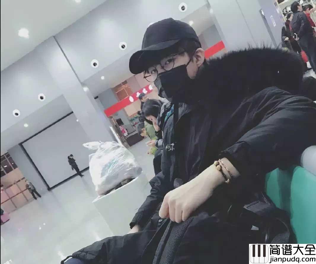 讲真的尤克里里谱_摩登兄弟唱火的爆款神曲，讲真的本新听歌是要看脸的