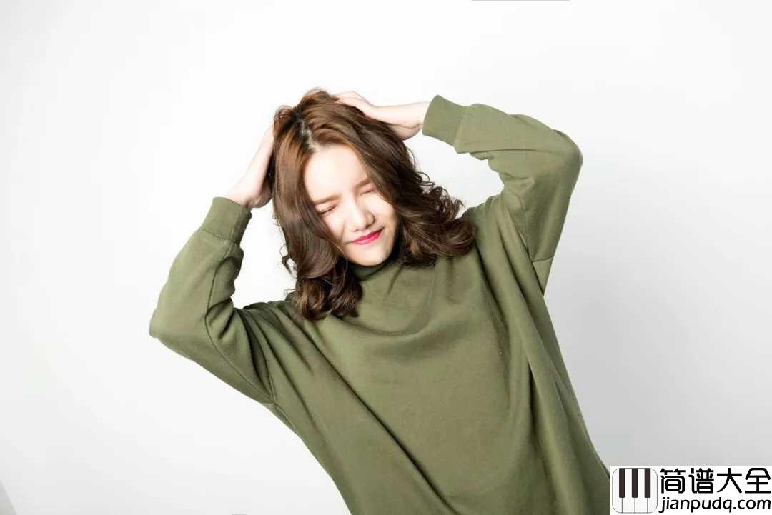 每一句都很甜尤克里里谱_新乐尘_我想和你一起走数遍所有的星星