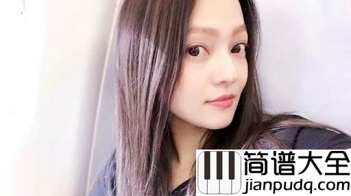 淋雨一直走尤克里里谱_张韶涵_你能推我下悬崖，我就能学会飞行