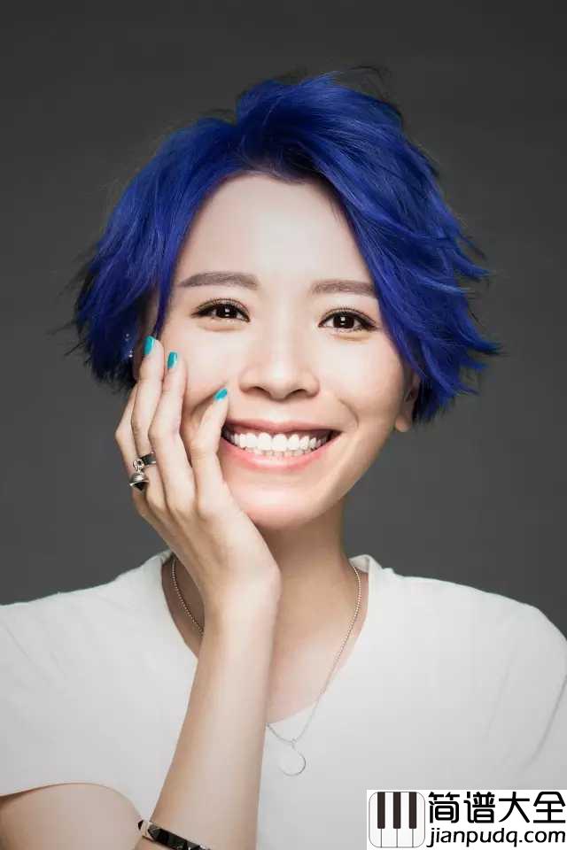 蝴蝶泉边钢琴谱_黄雅莉_阳光下那么奇妙的小小人间,变模样