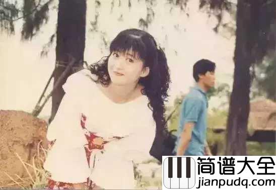 风中有朵雨做的云钢琴谱_孟庭苇_云的心里全都是雨