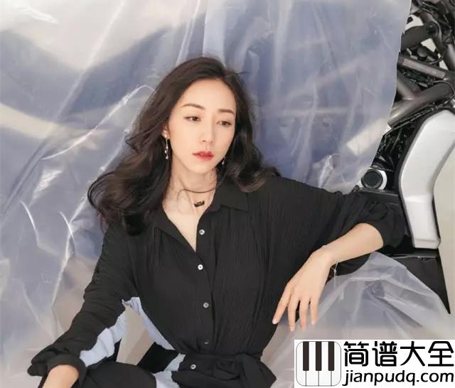 飘雪钢琴谱_韩雪_为何我的泪会不停的往下流