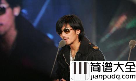 边走边爱钢琴谱_谢霆锋_感激这一路我与你纠缠在一起