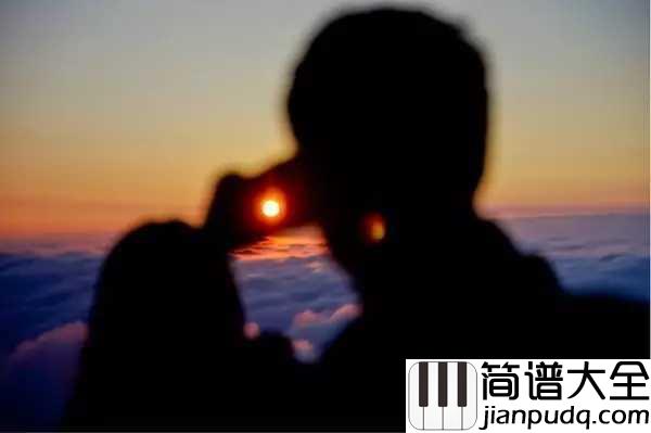 私奔到月球钢琴谱_五月天_漫天繁星划落只许见你一面