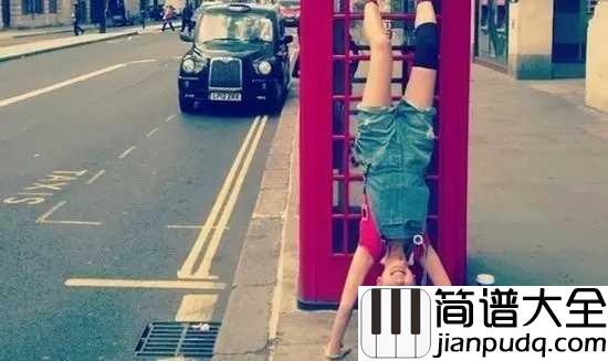 再不疯狂我们就老了钢琴谱_李宇春_趁还年轻趁还有梦为自己疯狂