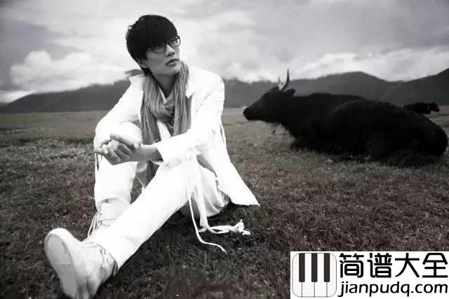 浅唱钢琴谱_许嵩_随风浅唱,染指流年