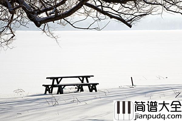 初雪钢琴曲_班得瑞_在这个夏天，怀念冬天