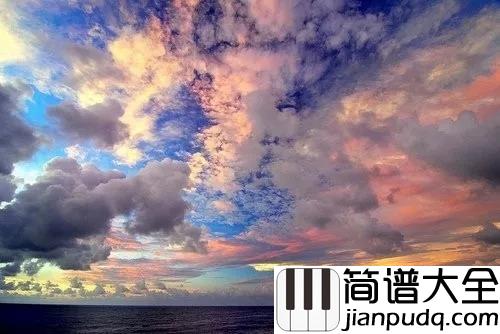 雨中漫步钢琴谱_毛毛细雨的那天，是想要大笑的日子