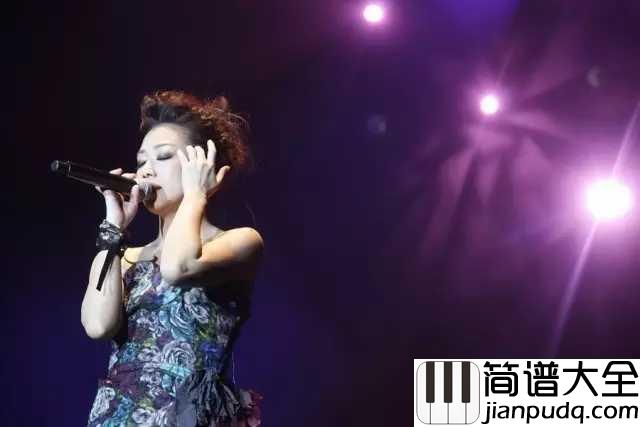 至少还有你钢琴谱_林忆莲_我要抱着你，直到你的发线有了白雪的痕迹