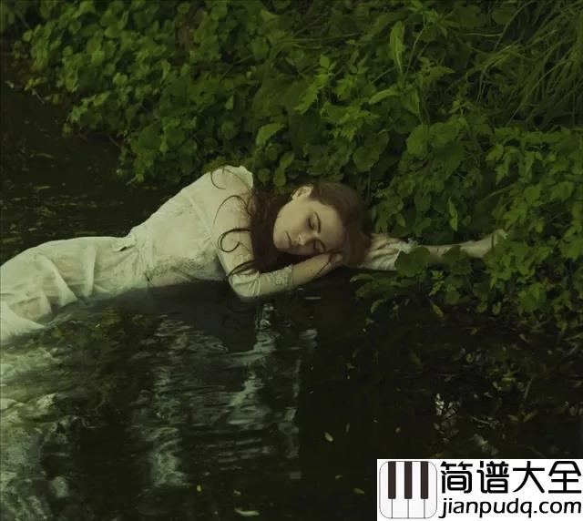 水边的阿狄丽娜钢琴谱_故事从希腊神话中美丽少女的雕像说起