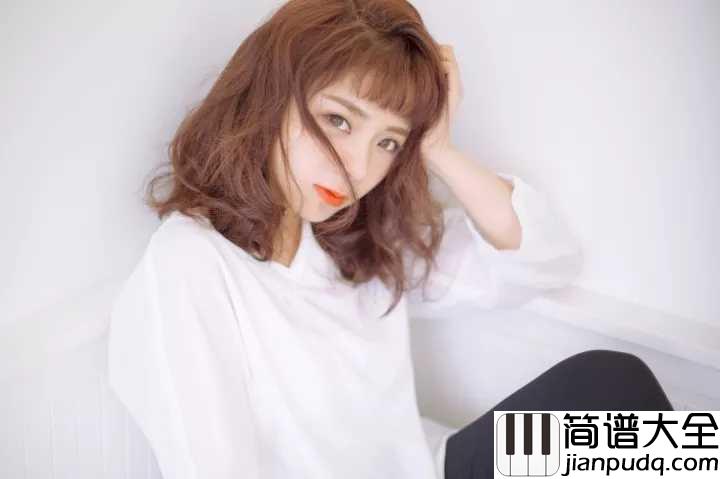 偶像钢琴谱_金玟岐_我爱你就像是爱着一个偶像，悲伤又彷徨