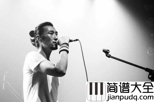 归来吉他谱_满江_愿你归来深情依旧，仍少年