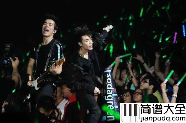 小宇宙吉他谱_苏打绿_愿无岁月可被辜负，无遗憾需要回头