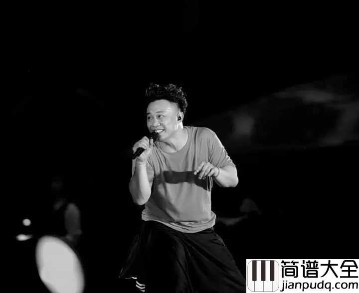 你的背包吉他谱_陈奕迅_但愿在美好的年华里，我们都曾有个不愿归还的背包