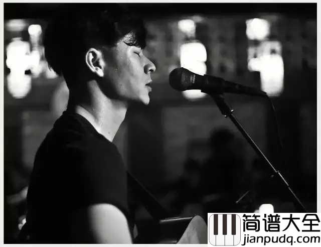 指条路吧吉他谱_陈小飞_其实简单就是一种美