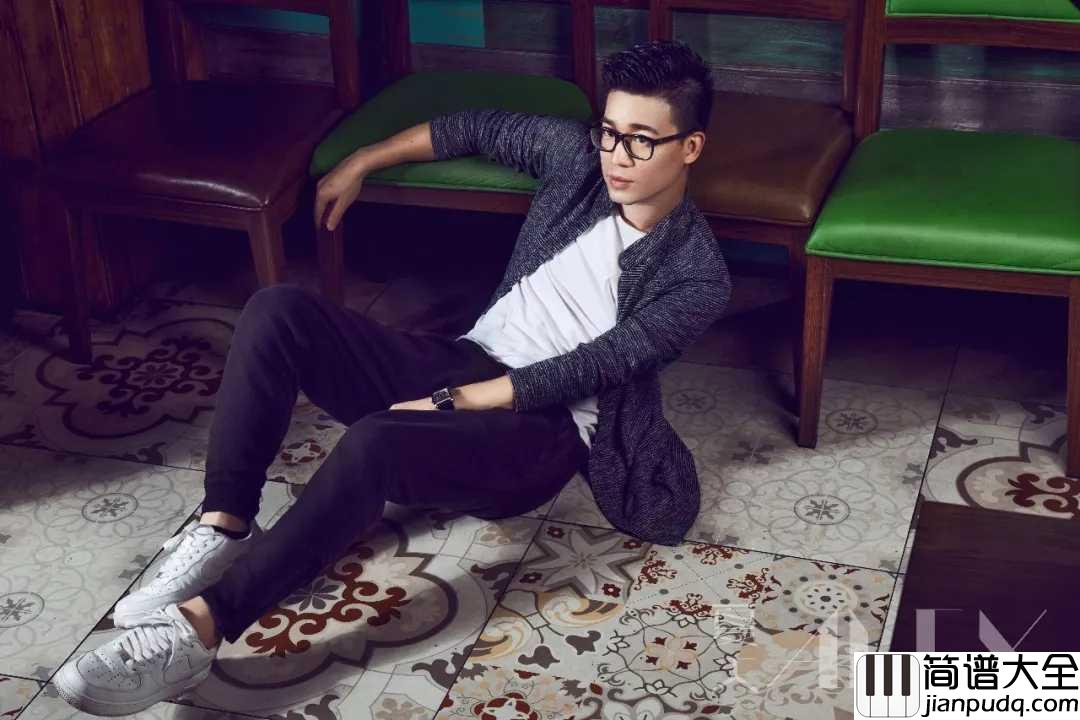 不再联系吉他谱_夏天Alex/崔子格_听着歌流着泪，回忆如潮水般暗自汹涌