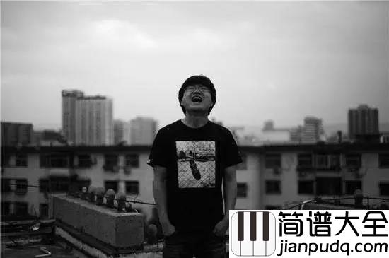 狗日的青春吉他谱_贰佰_一回头_青春都喂了狗__喝醉的时候我又想起你