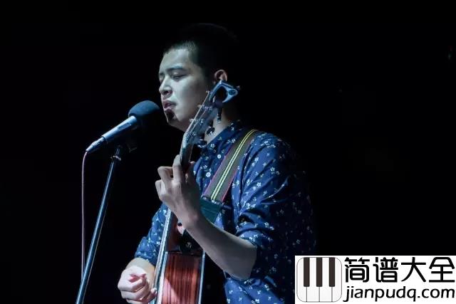 南山南吉他谱_马頔_只有你自己知道的故事