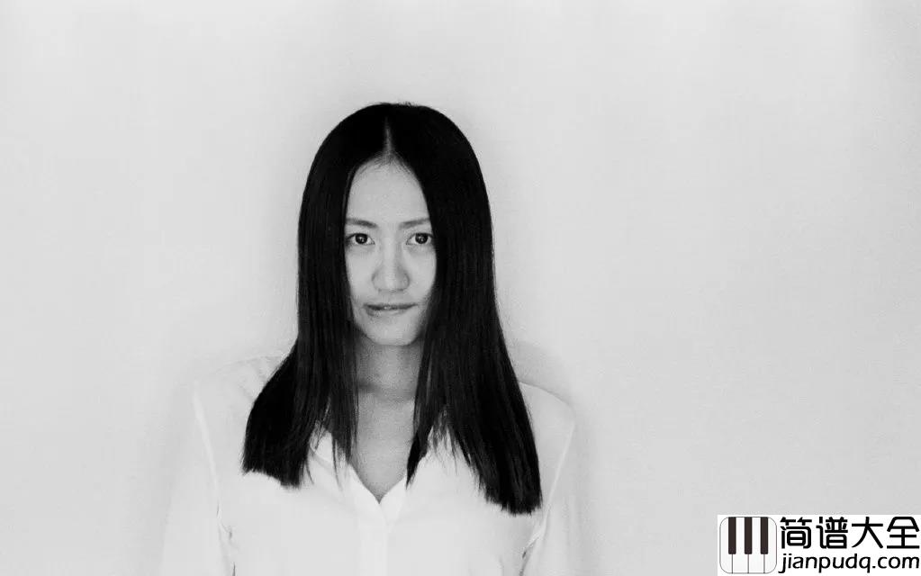 小半吉他谱_陈粒_低头呢喃__对你的偏爱太过于明目张胆