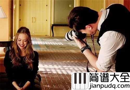 爱情小丑简谱_廖晶_不少人为之疯狂，不知不觉的丢失了自我