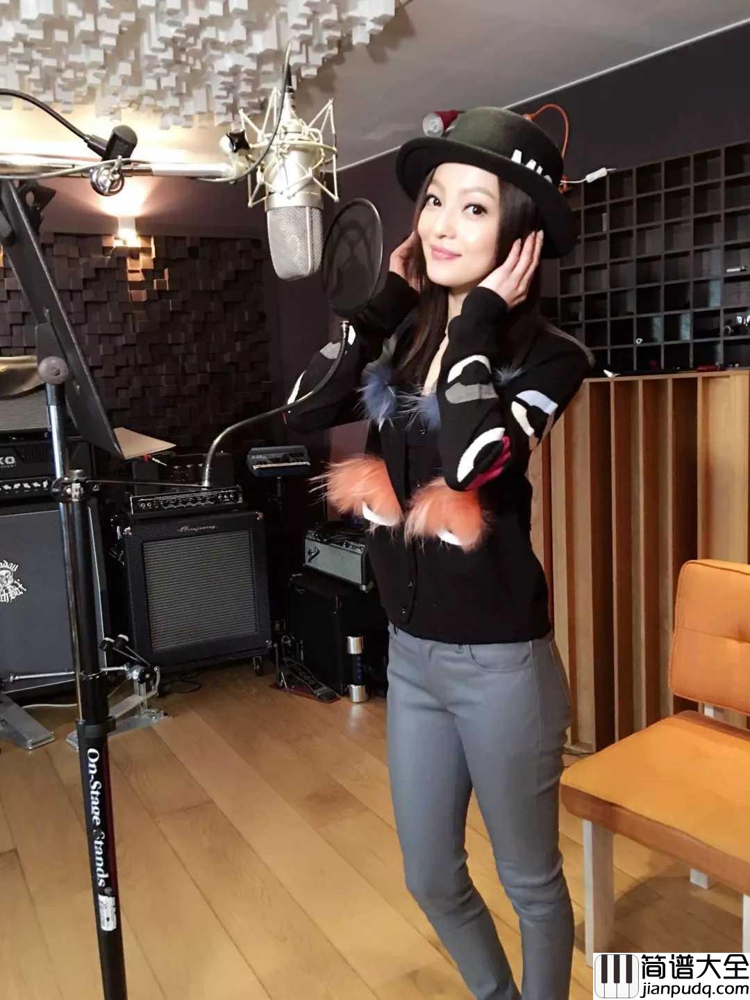 亲爱的那不是爱情简谱__张韶涵__倏忽十余载，梦里花再开