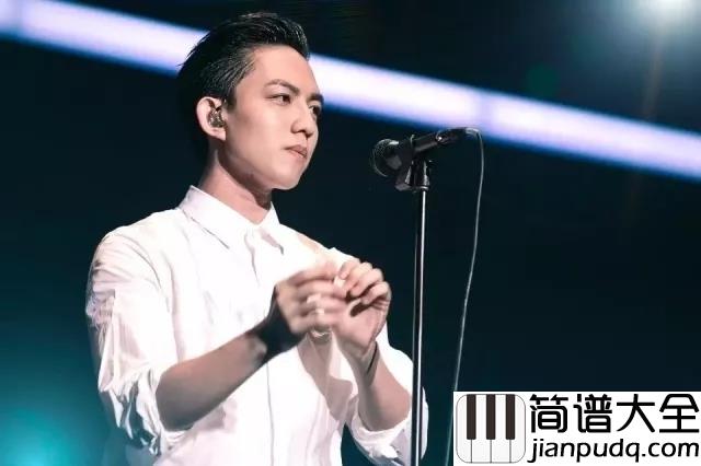 长大的童话简谱_林宥嘉：哀而不伤，倾听成长的迷惘。