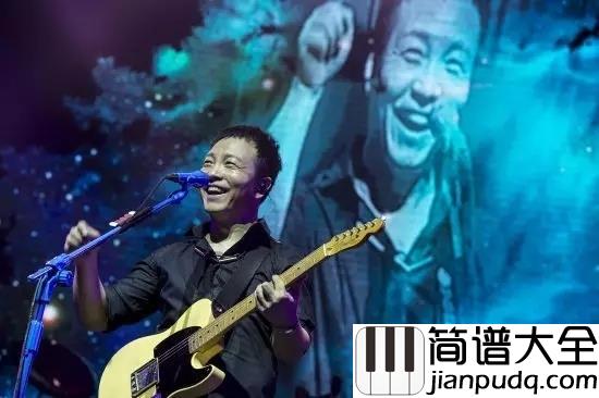 生活不止眼前的苟且简谱_许巍_诗和远方的田野