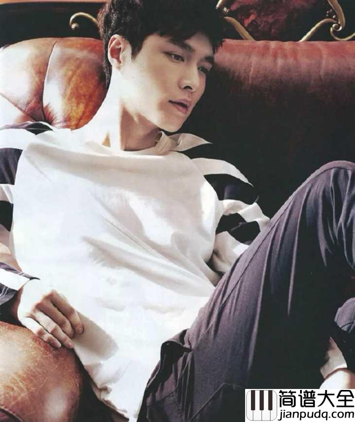 一个人简谱_张艺兴没有人在意我，我在一个人的角落