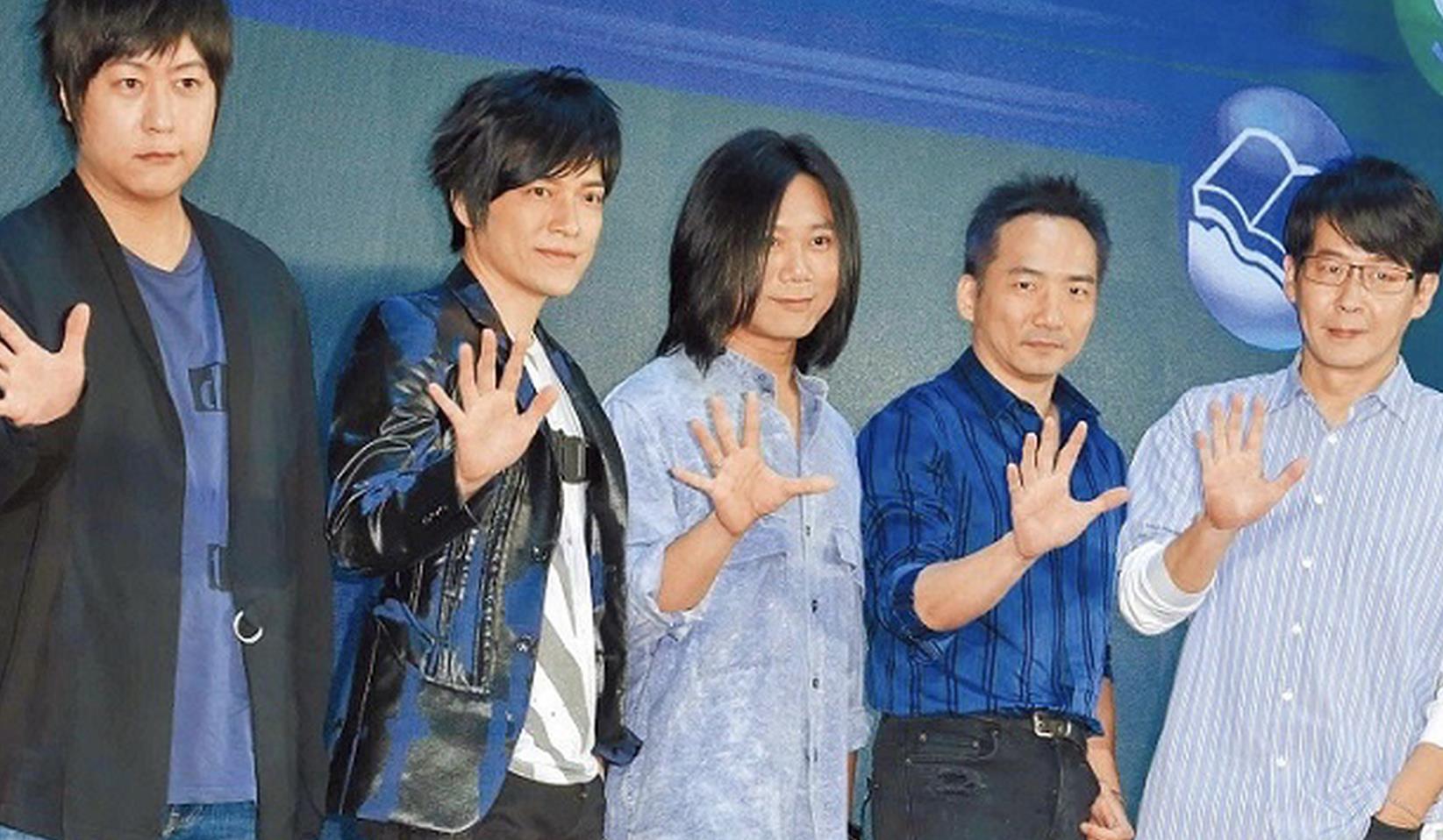 恋爱ING吉他谱_五月天_A调和弦TXT吉他谱_免费恋爱ING吉他谱