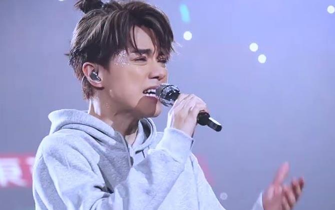 老了十岁吉他谱_张敬轩_C调和弦TXT吉他谱_免费老了十岁吉他谱