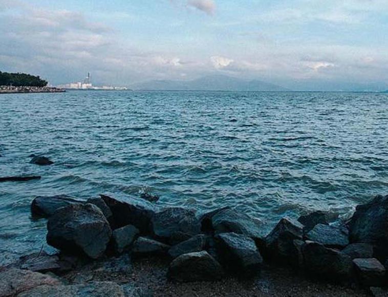 那片海钢琴谱_韩红_C调钢琴独奏谱_钢琴五线谱