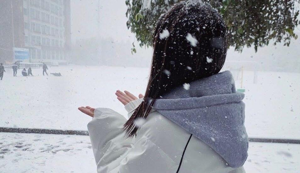 每当我吉他谱_6诗人/酱子_C调拍弦版弹唱谱_图片六线谱