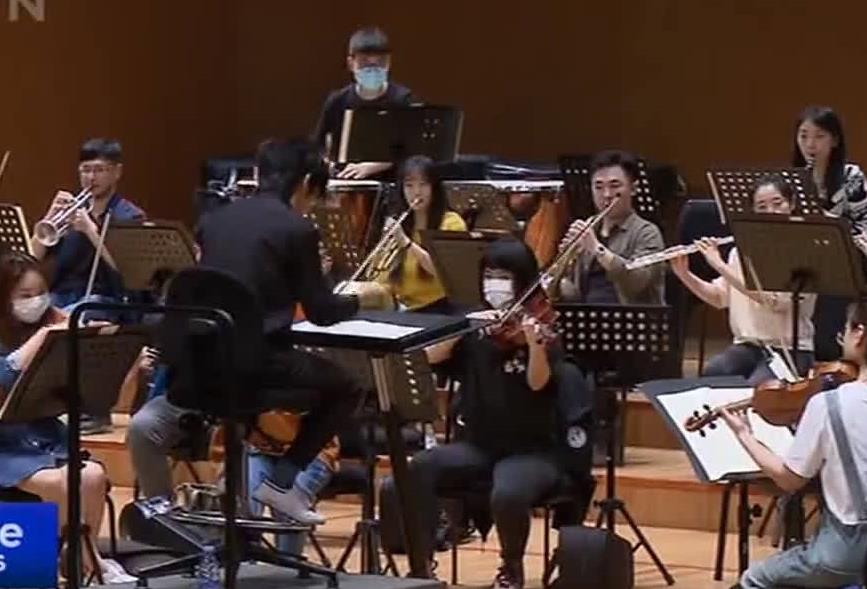 流浪的小行星圆舞曲合唱谱