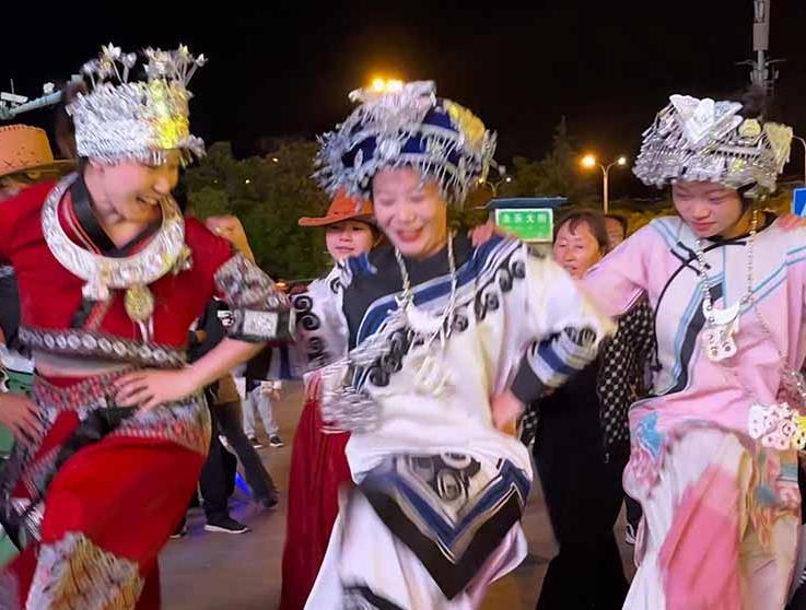 打跳欢歌(葫芦丝)