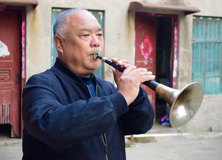 爷爷的唢呐(李严词 曲)